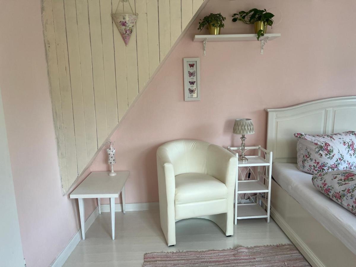 Charming Historical Farmhouse Finning Bagian luar foto