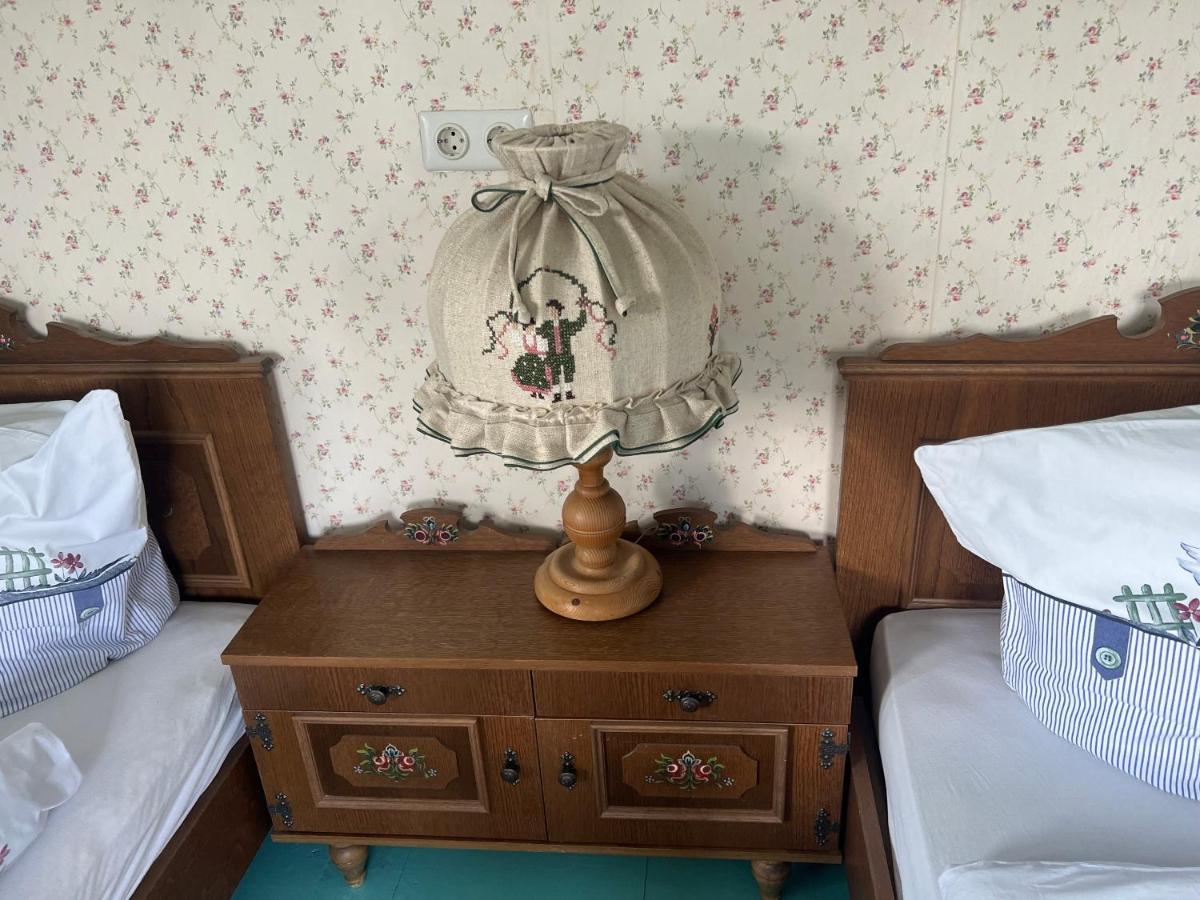 Charming Historical Farmhouse Finning Bagian luar foto